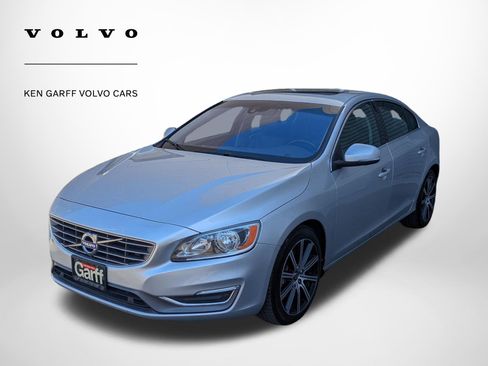 Used 2018 Volvo S60 T5 Inscription image 8