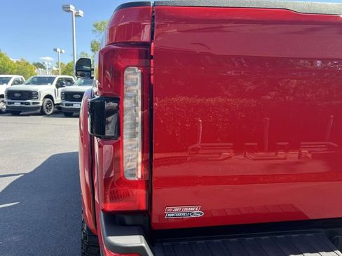 Used 2024 Ford F250 Lariat w/ Lariat Ultimate Package AWD/4WD image 29