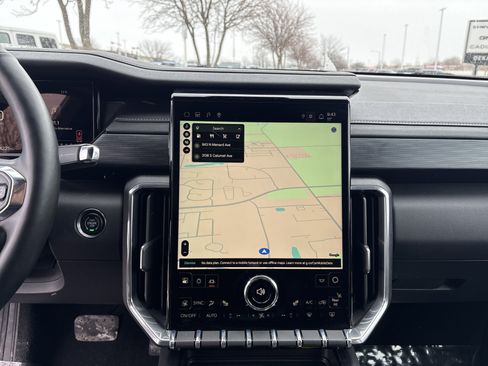 Used 2025 GMC Acadia Elevation image 14