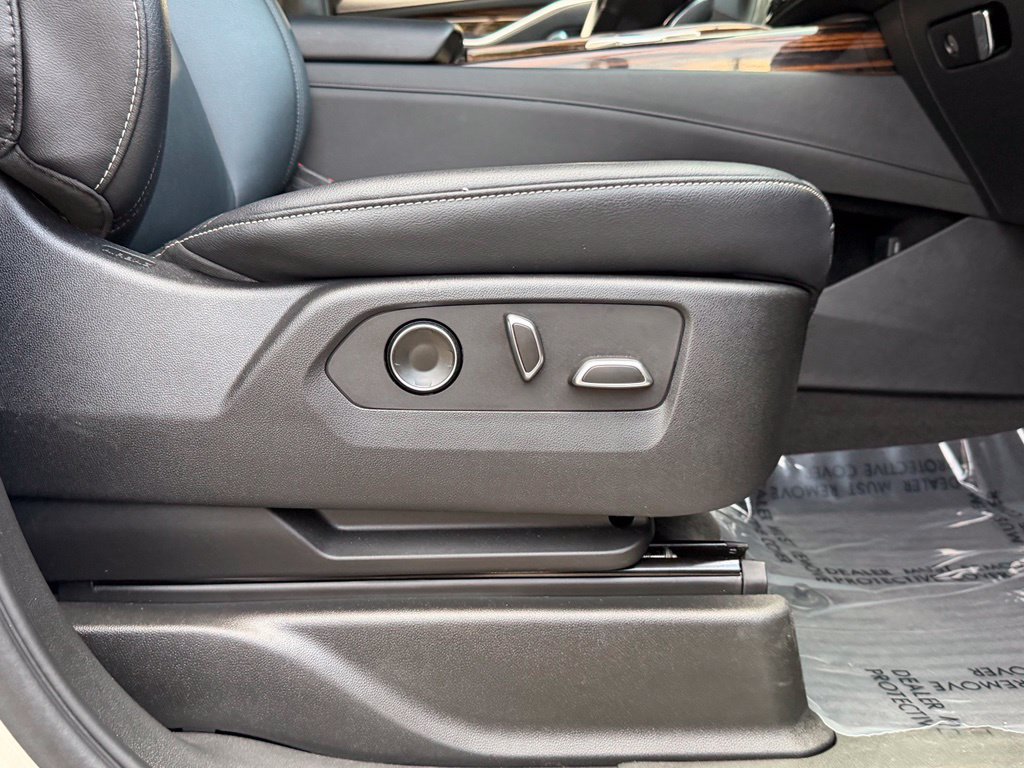 Used 2023 Cadillac Escalade Luxury RWD image 38