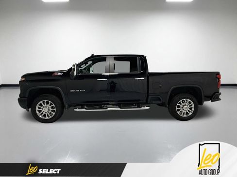 Used 2025 Chevrolet Silverado 3500 LT w/ Z71 Chrome Sport Edition AWD/4WD image 12