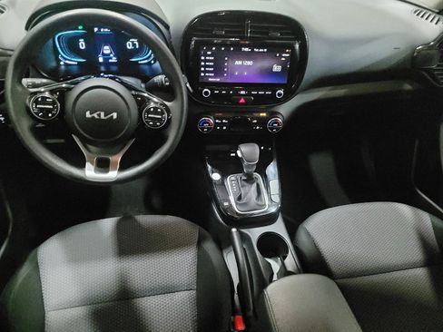 Used 2023 Kia Soul S image 22