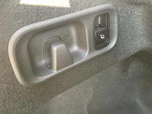 Certified 2023 Mercedes-Benz C 43 AMG AMG C 43 4MATIC Sedan image 11