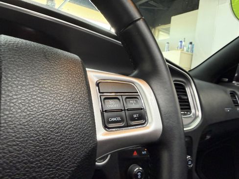 Used 2013 Dodge Charger SXT Plus image 17