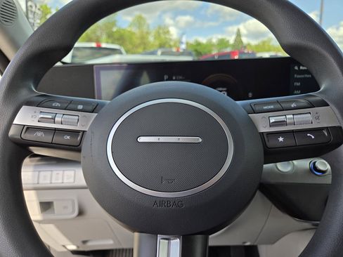 Used 2024 Hyundai Kona SE AWD/4WD image 24