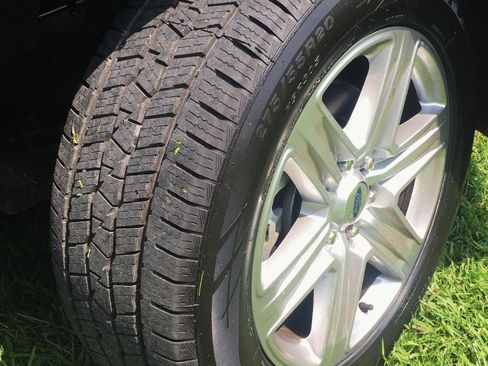 Used 2020 Ford Expedition Max XLT w/ Equipment Group 202A RWD image 9