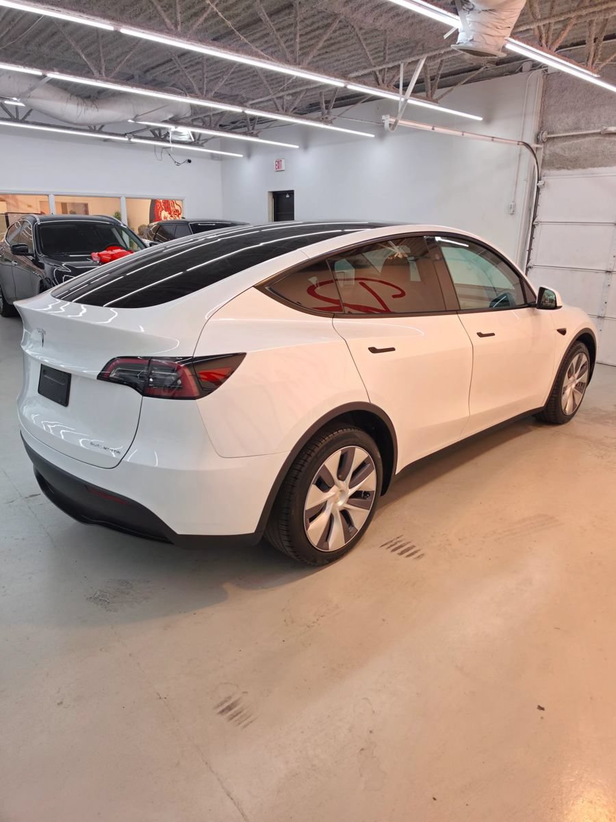 Used 2024 Tesla Model Y Long Range AWD/4WD image 6