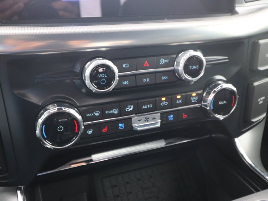 Used 2025 Ford F150 Lariat w/ Equipment Group 502A High AWD/4WD image 22
