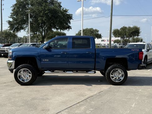 Used 2017 Chevrolet Silverado 1500 LT w/ Texas Edition AWD/4WD image 8