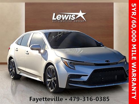 Used 2024 Toyota Corolla SE image 1