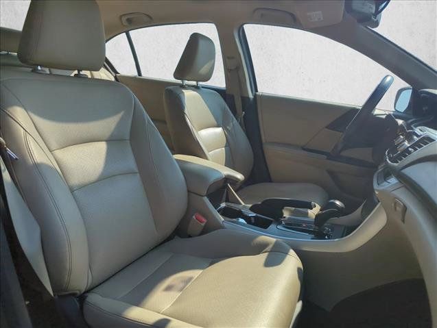 Used 2015 Honda Accord EX-L image 29