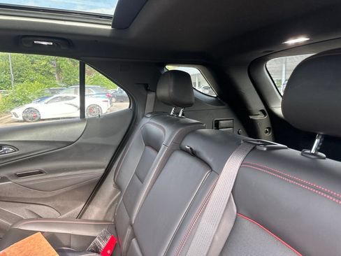 Used 2022 Chevrolet Equinox RS w/ RS Leather Package AWD/4WD image 34