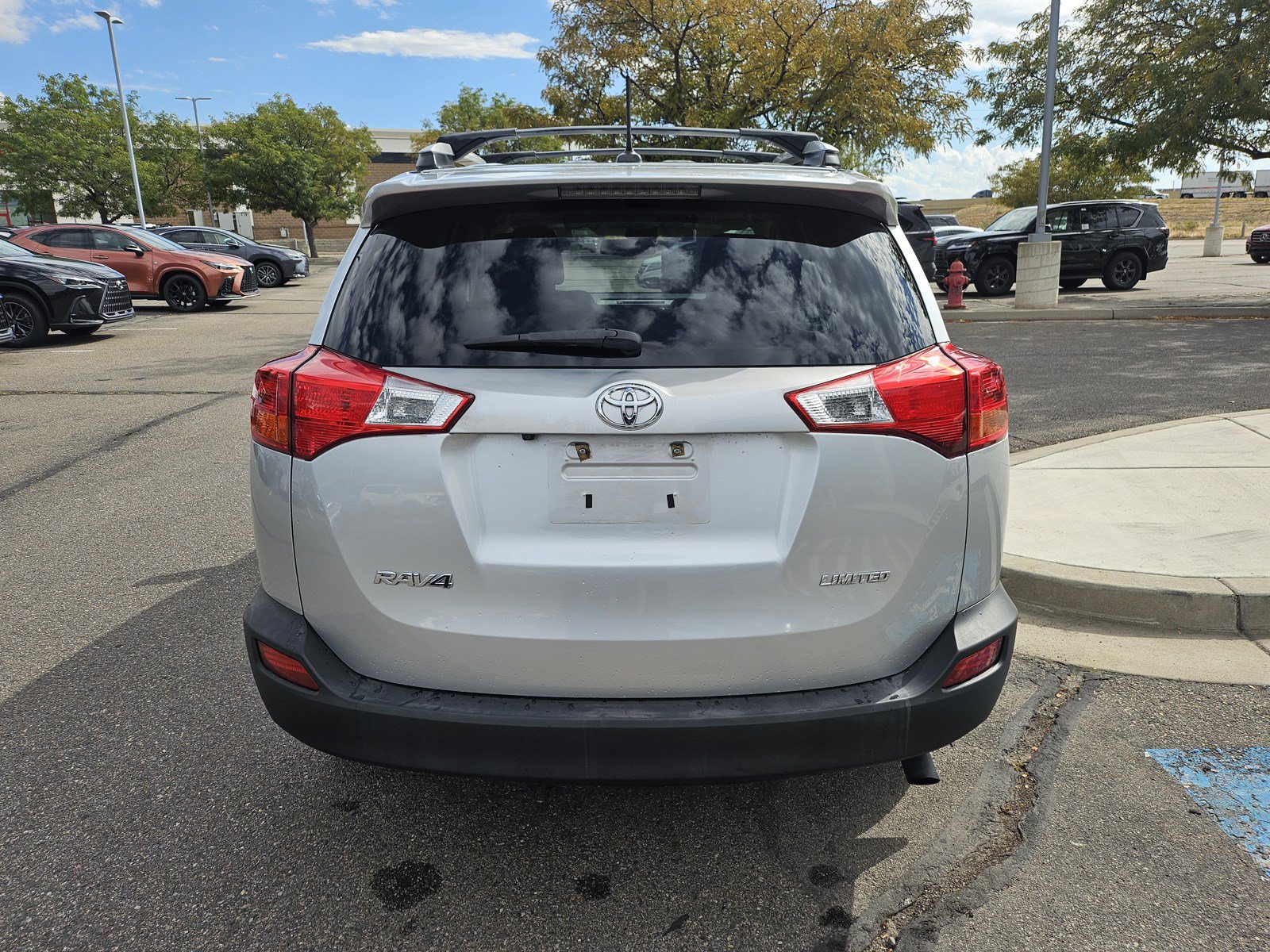 Used 2015 Toyota RAV4 Limited w/ Technology Package FWD image 7