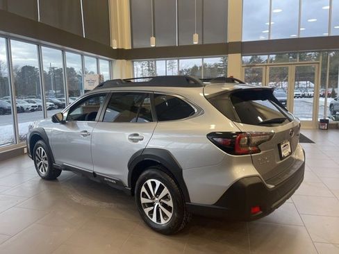 New 2025 Subaru Outback Premium image 7