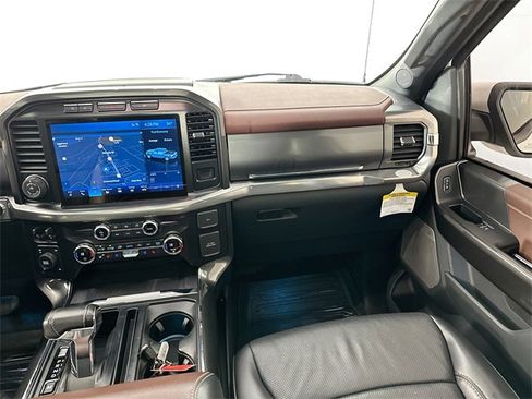 Used 2021 Ford F150 Lariat w/ Equipment Group 502A High image 29