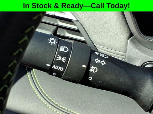 Used 2025 Subaru Outback Onyx Edition AWD/4WD image 23