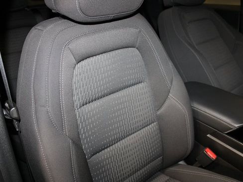 Used 2025 Chevrolet Equinox LT image 24