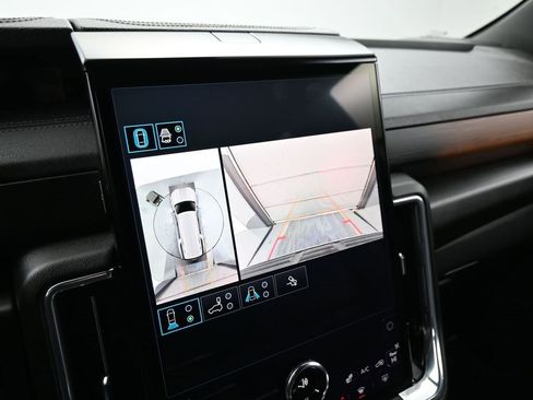 Used 2025 GMC Yukon XL Denali image 14