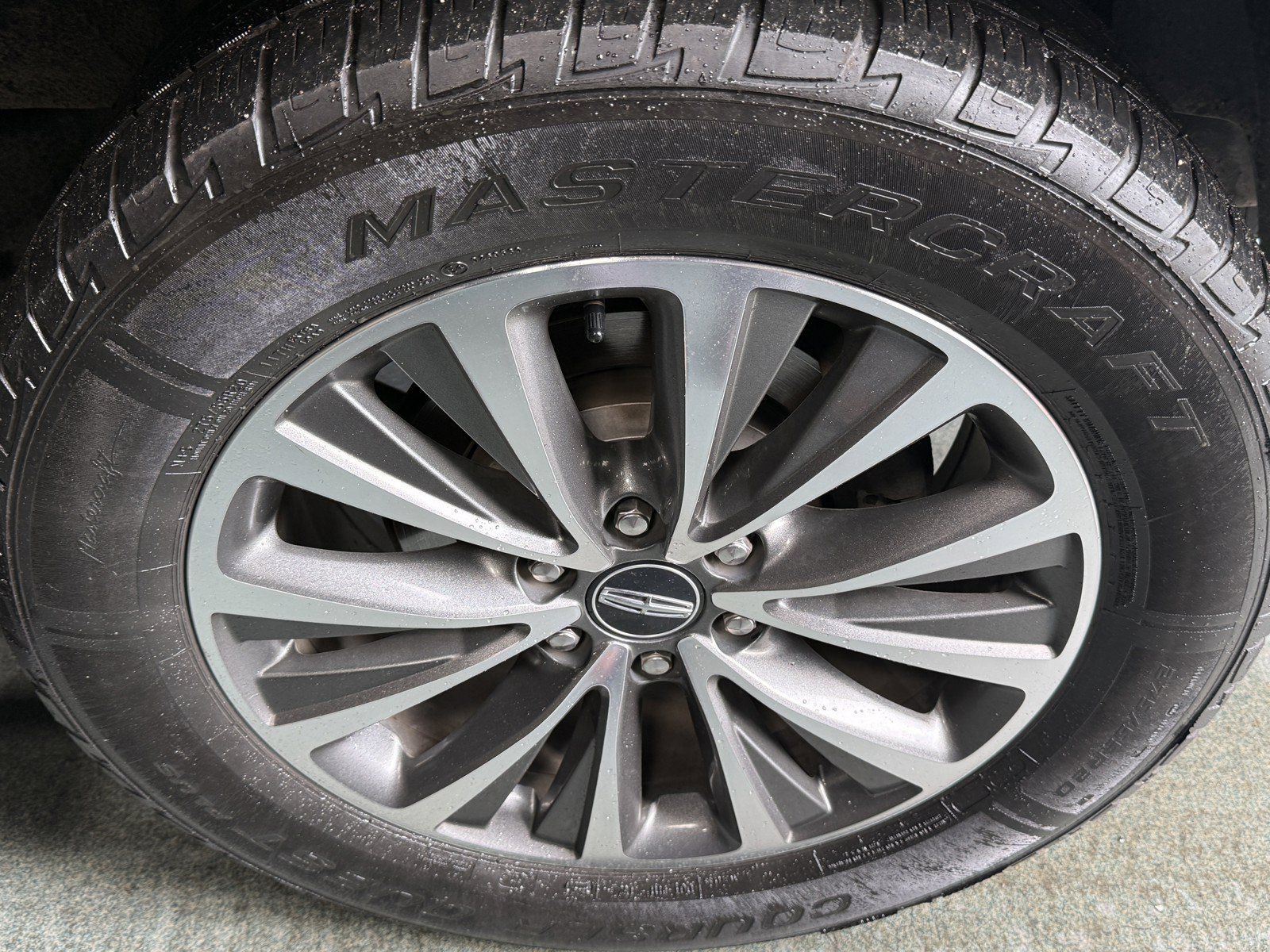 Used 2017 Lincoln Navigator Select AWD/4WD image 34