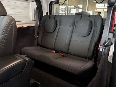 Used 2022 Jeep Wrangler Sport S image 25