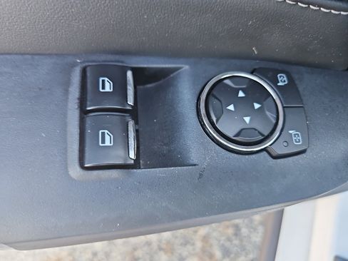 Used 2024 Ford Mustang EcoBoost image 9