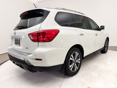 Used 2017 Nissan Pathfinder SL w/ SL Premium Package FWD image 15