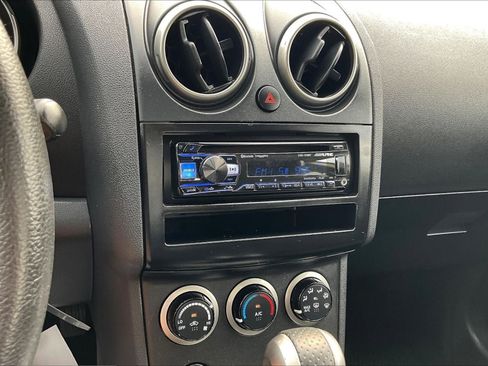 Used 2010 Nissan Rogue S Krom Edition AWD/4WD image 14