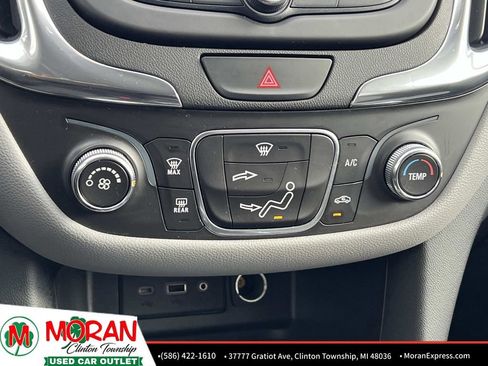 Used 2019 Chevrolet Equinox LS w/ LS Convenience Package image 21