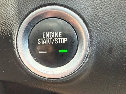 Used 2020 GMC Terrain SLT w/ Preferred Package FWD image 21