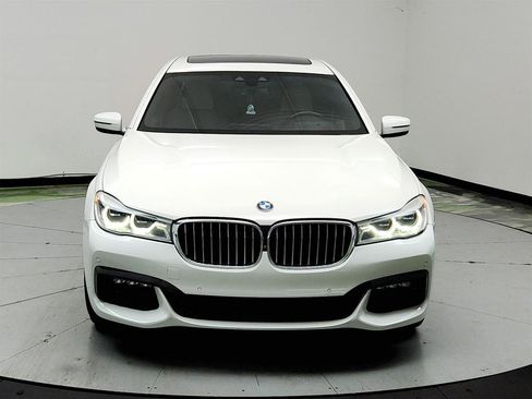 Used 2017 BMW 750i xDrive AWD/4WD image 2