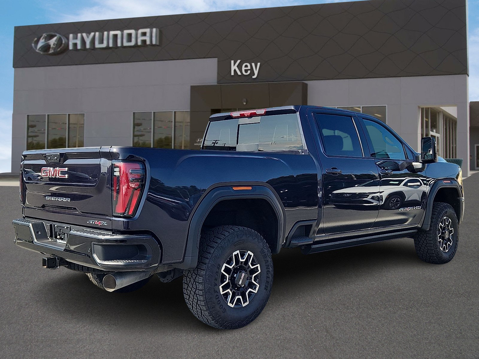Used 2026 GMC Sierra 2500 AT4X AWD/4WD image 3