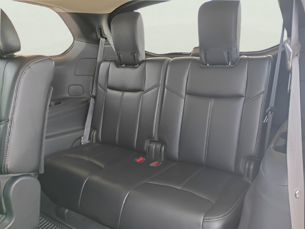Used 2018 Nissan Pathfinder SL w/ Midnight Edition Package AWD/4WD image 16