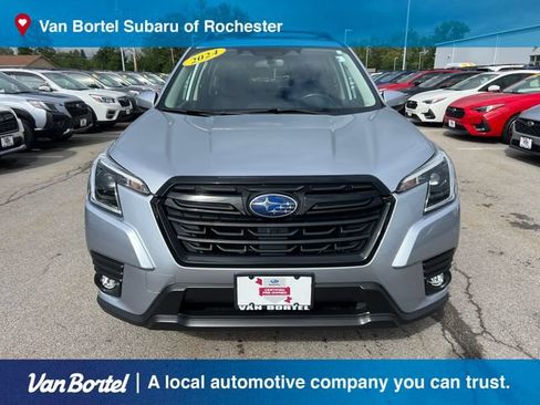 Certified 2024 Subaru Forester Premium AWD/4WD image 2
