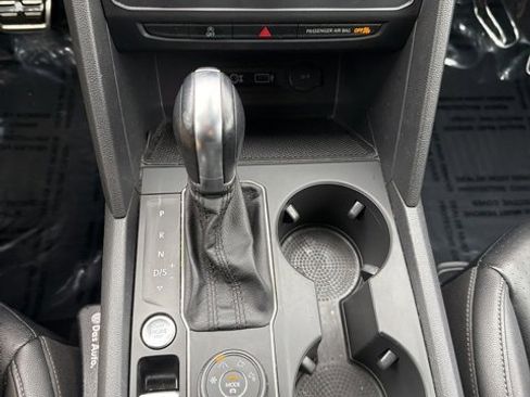 Used 2019 Volkswagen Atlas SE w/ Towing Package image 12