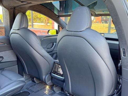 Used 2023 Tesla Model X AWD/4WD image 44