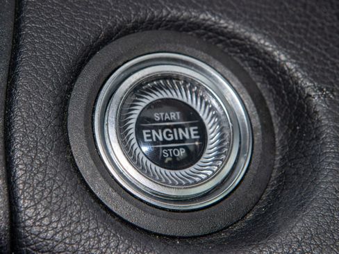 Used 2019 Mercedes-Benz C 300 4MATIC Sedan w/ Premium Package image 29