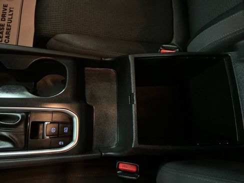 Used 2019 Hyundai Santa Fe SE FWD image 19
