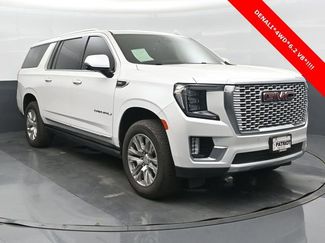 Used 2022 GMC Yukon XL Denali video 1
