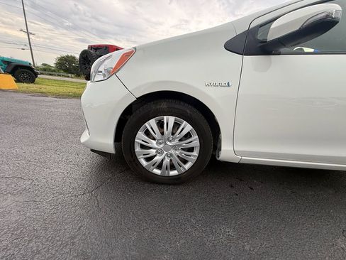 Used 2013 Toyota Prius C Two FWD image 10
