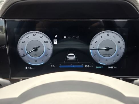 Certified 2025 Hyundai Elantra SEL FWD image 25