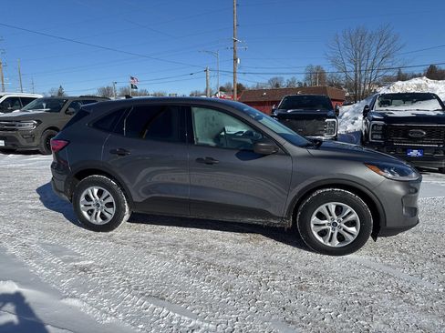 Certified 2022 Ford Escape S image 4