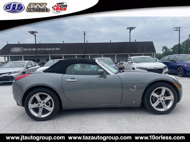 Used 2006 Pontiac Solstice Convertible w/ Premium Package RWD image 8