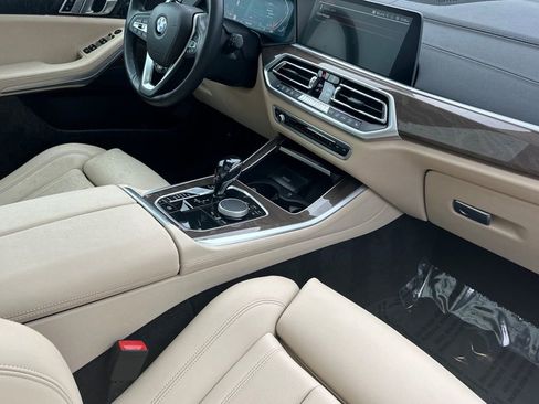 Used 2022 BMW X5 sDrive40i w/ Climate Comfort Package image 15