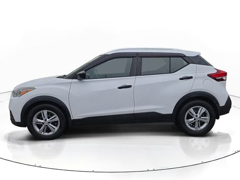 Used 2019 Nissan Kicks S FWD image 5
