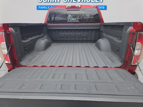 Used 2021 GMC Canyon Denali image 12