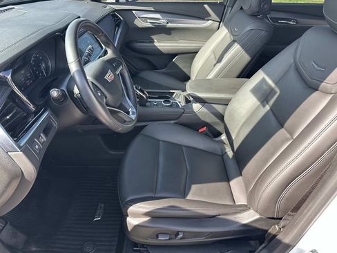 Used 2024 Cadillac XT6 Luxury w/ LPO, Floor Liner Package AWD/4WD image 20
