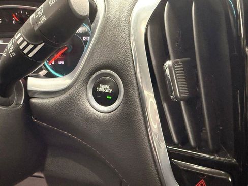 Certified 2019 Chevrolet Traverse LT image 33