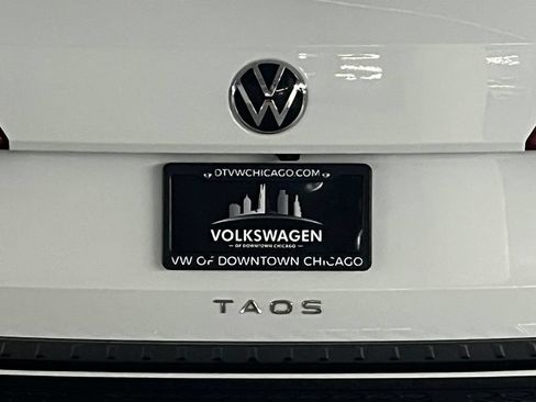 Used 2024 Volkswagen Taos SE AWD/4WD image 35