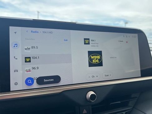 Used 2024 Toyota Crown XLE image 21