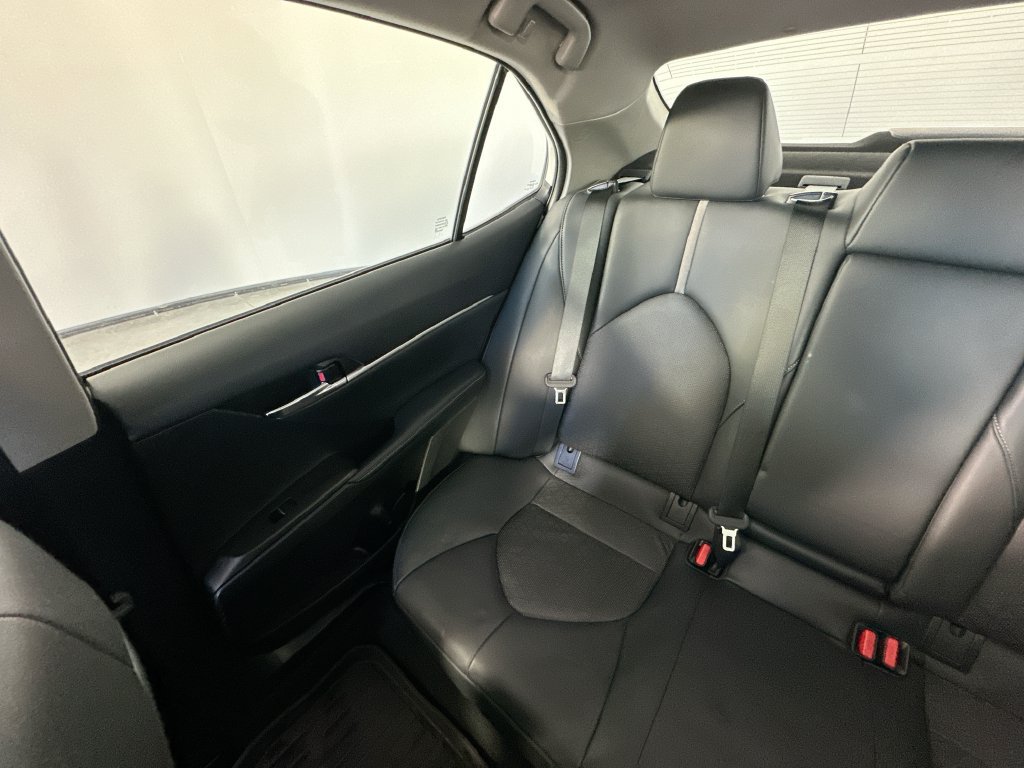 Used 2023 Toyota Camry XSE FWD image 12